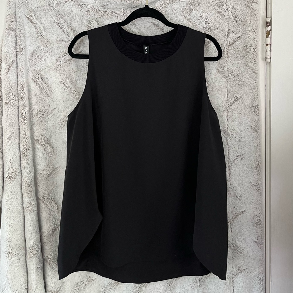 Black Athletic Sleeveless Top